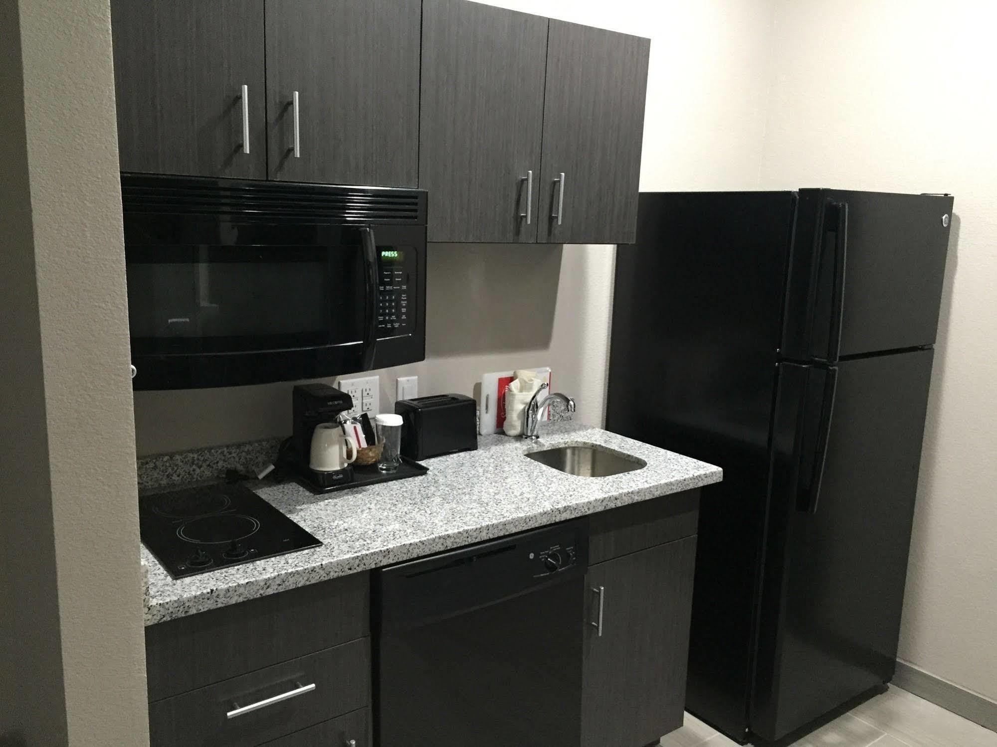 Mainstay Suites Одеса Екстер'єр фото