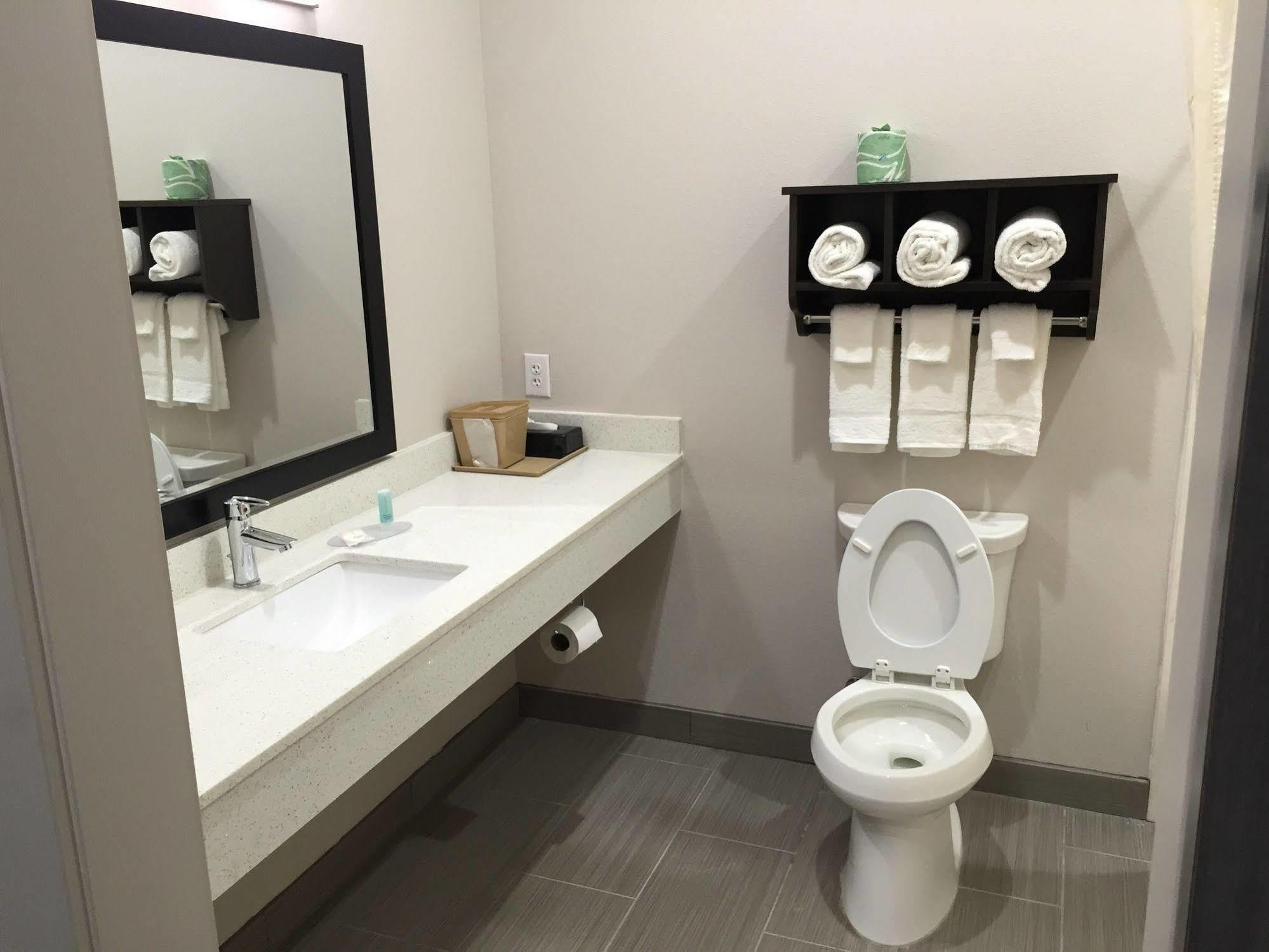 Mainstay Suites Одеса Екстер'єр фото